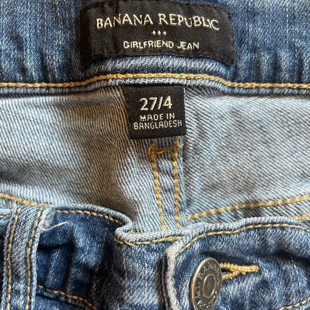 Banana Republic Girlfriend Jeans in Classic Blue - Picture 4 of 6